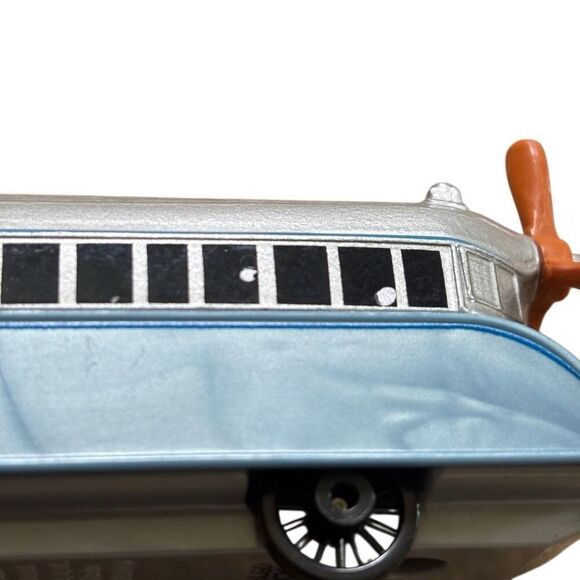 Thomas The Train Hugo Blimp DXR58 2016 - Picture 6 of 6